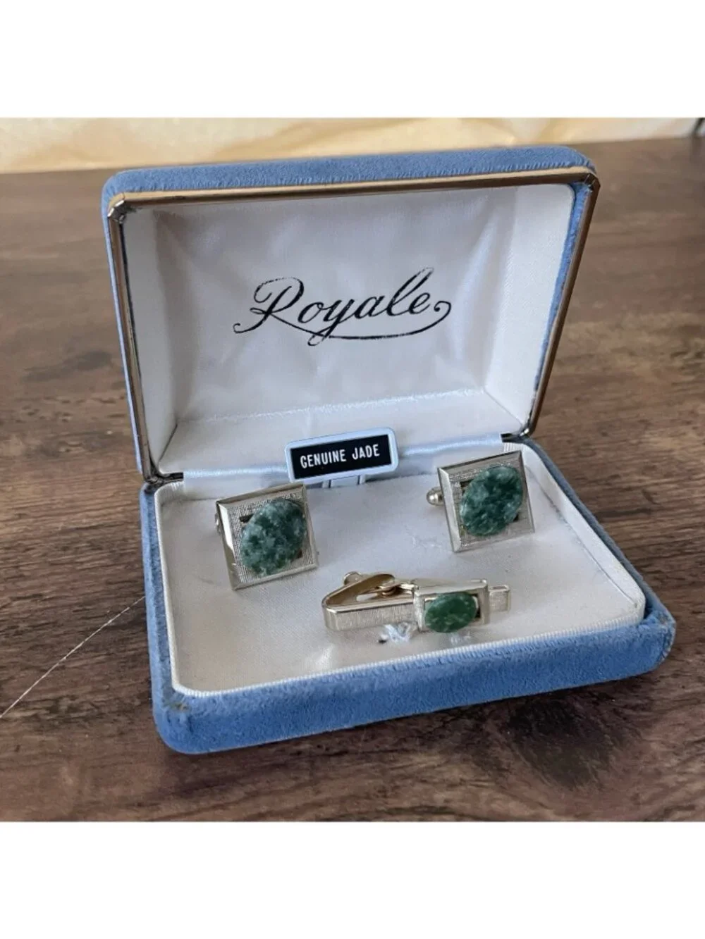 Vintage Shields Green Jade Gold Tone Cufflinks Tie Clip Set with Box Mid Century
